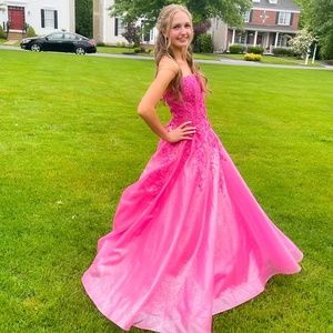 Meet your Posher, Sarah